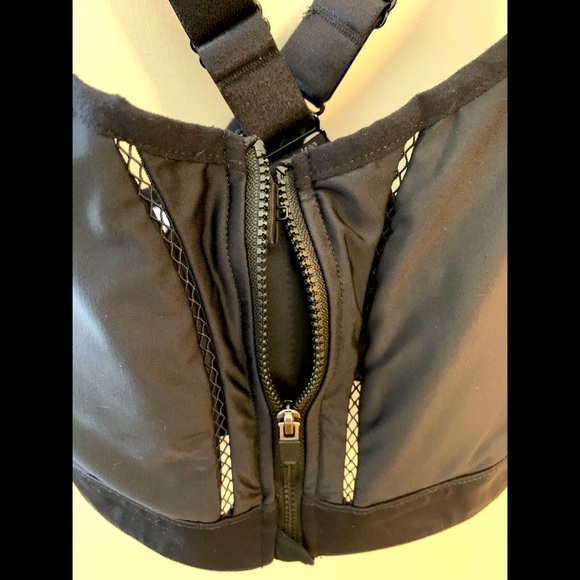 Fabletics women’s sports bra size Large - Picture 3 of 4